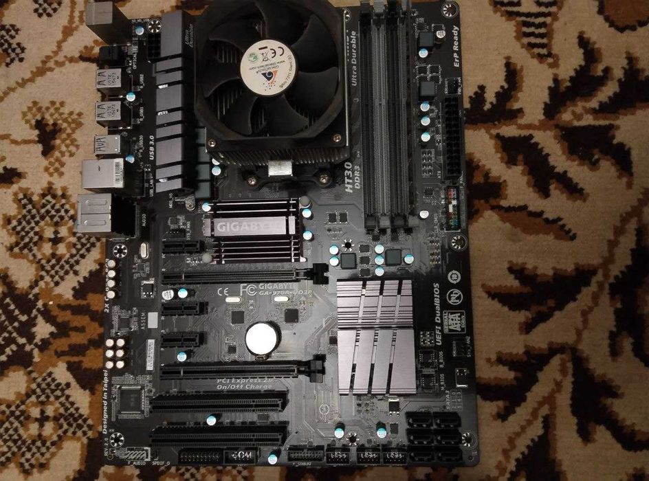 Материнская плата Gigabyte GA-970A-UD3P+DDR3 4GB+AMD Athlon II X2 B24