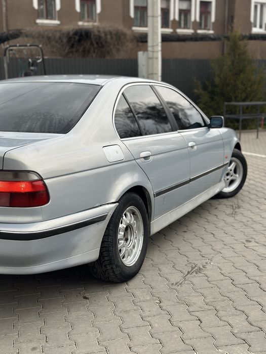 продам Bmw e39 525