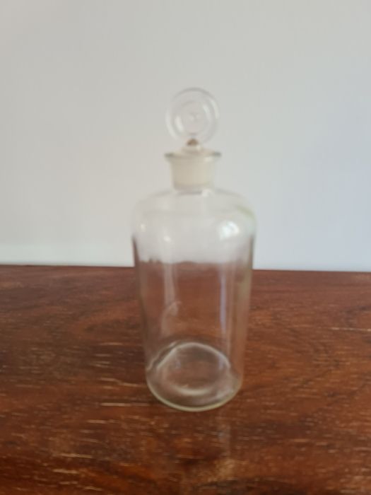 Pharmacy Bottle453115308419983362