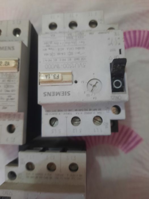 New electrical circuit breakers at $3.50 each64729734165507122