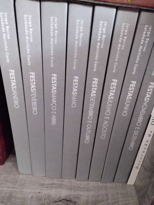 Coleção de Livros "Festas e tradições portuguesas"       Janeiro a Dezembro