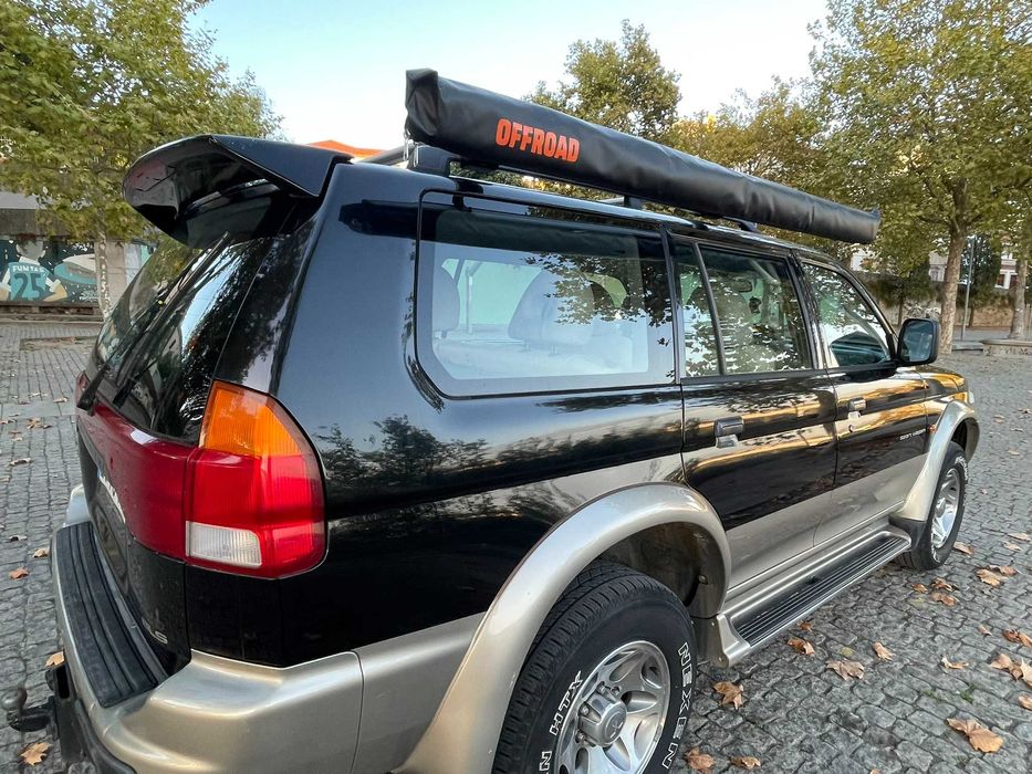 Pajero Sportwagon GLS 2.5 TD,  228000 km