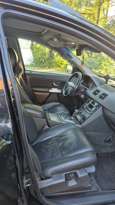Продам авто Volvo XC90
