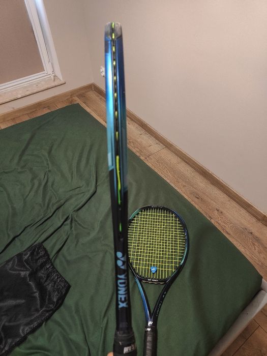 Sprzedam Rakiety Yonex Ezone 98 305g