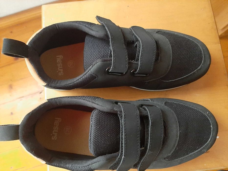 Adidasy damskie, Sinsay