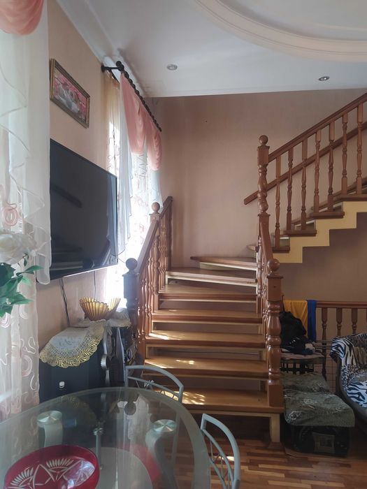 2-х эт.Дом 4 к.202/80/28,ул.Наваринская/5 углов/,в/уд.,автономное,ц/к