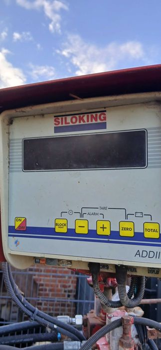 Wóz paszowy Siloking 10m3 Kompakt paszowóz mieszalnik przyczepa