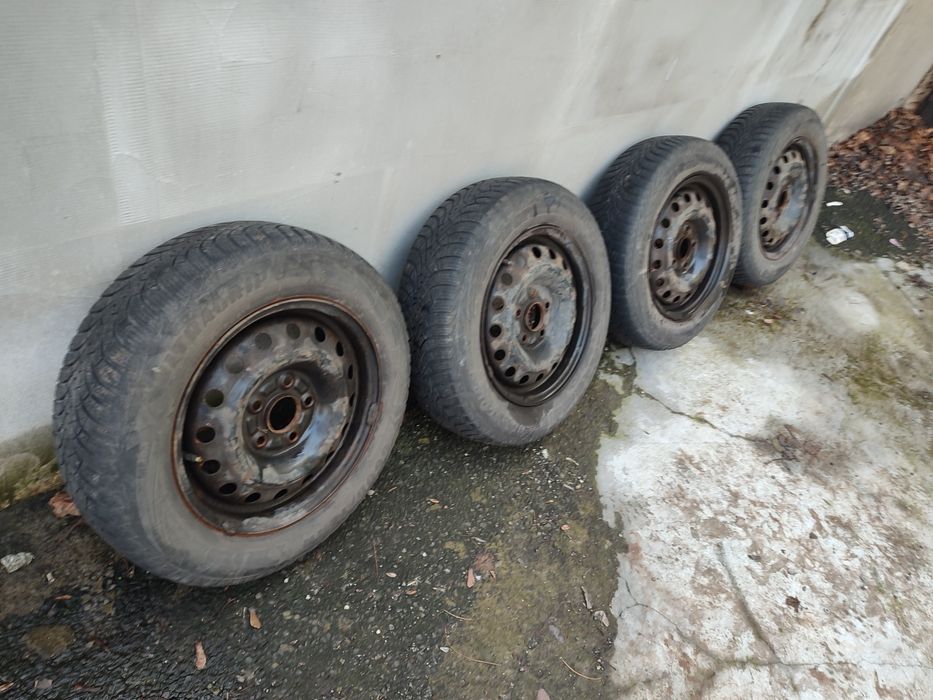 Koła felgi TANIO  z oponami 15 5x114,3  komplet honda zimowe