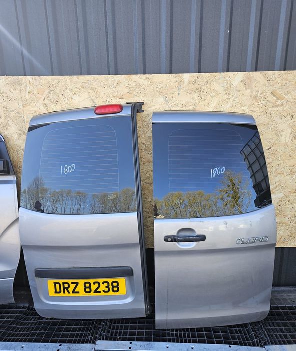 Drzwi tylne Hyundai i800