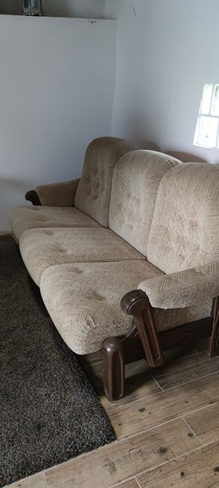 Sofá de 3 lugares e um sofá de 2 lugares