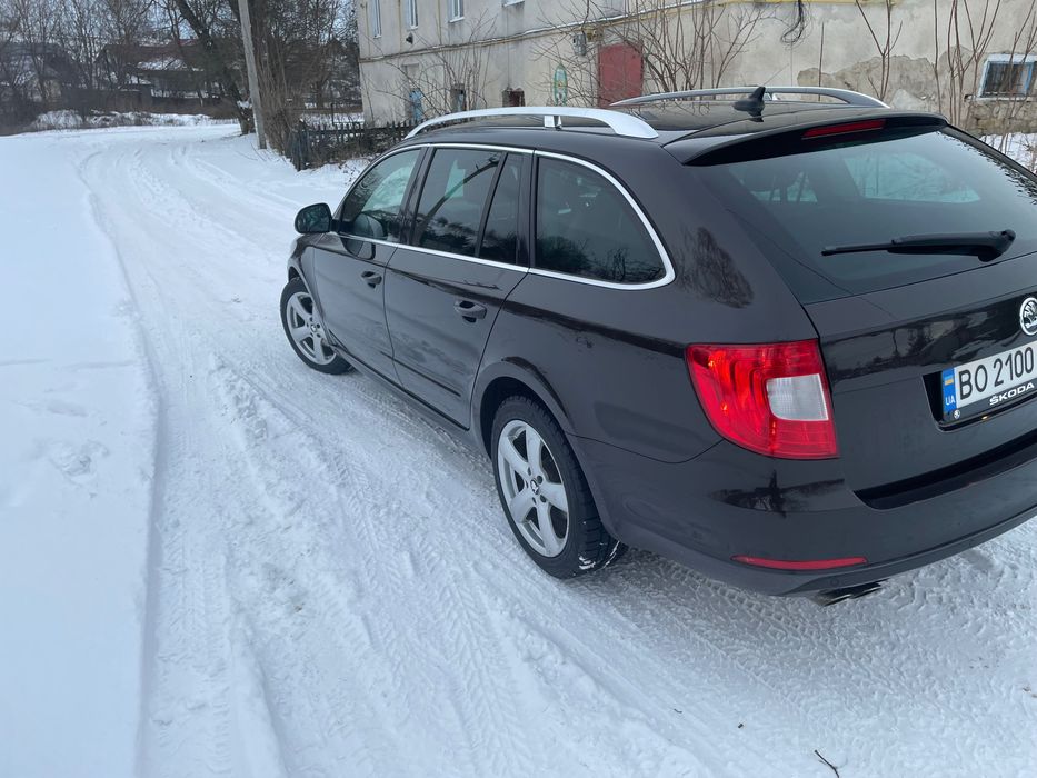 Шкода супер б 2012року