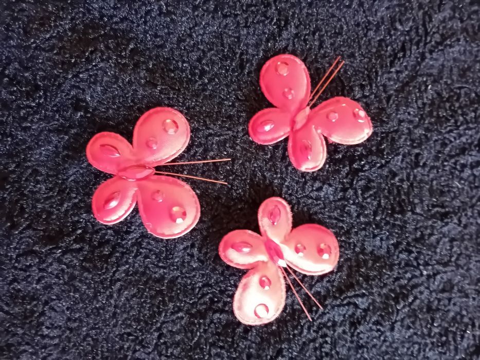 Motyle 3 szt czerwone ozdoba spinki