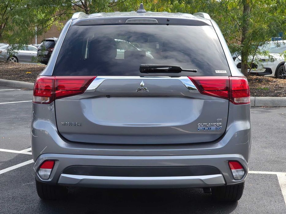 Mitsubishi Outlander PHEV GT      2018