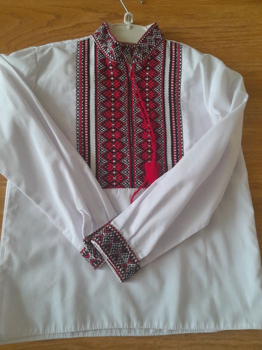Вишиванка жіноча