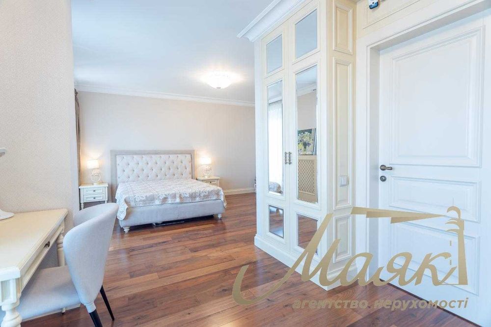 Продаж 4к квартиры с паркоместом в ЖК Зверинецкий