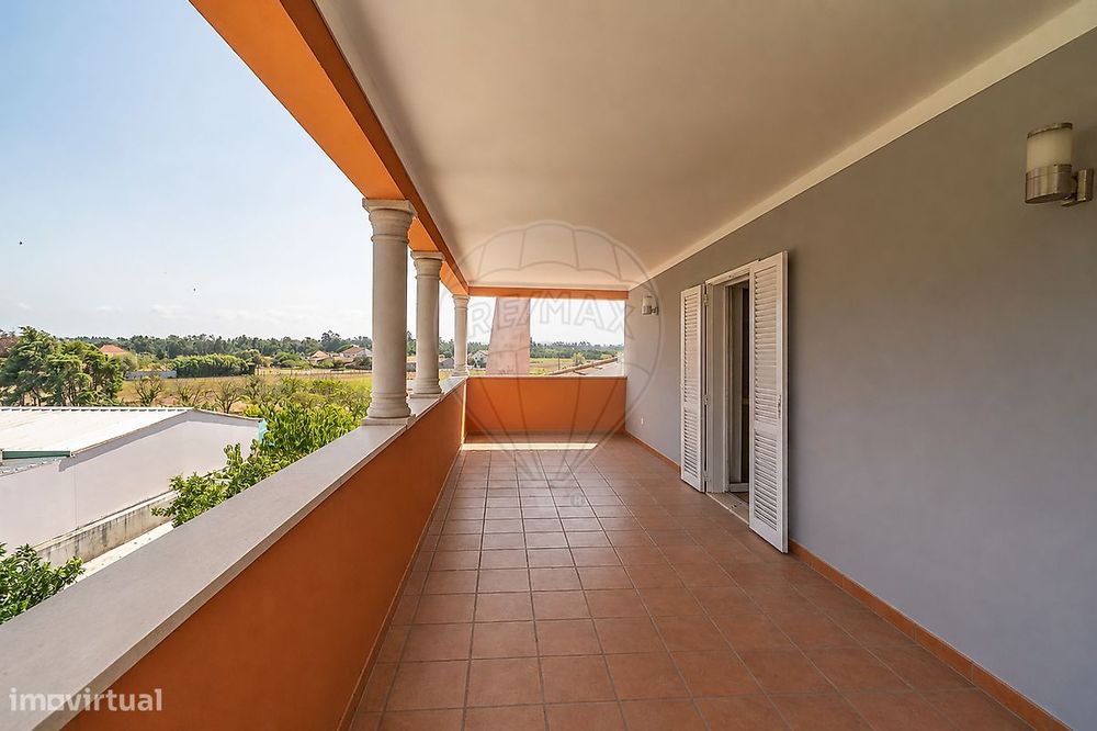 Moradia T4 para venda