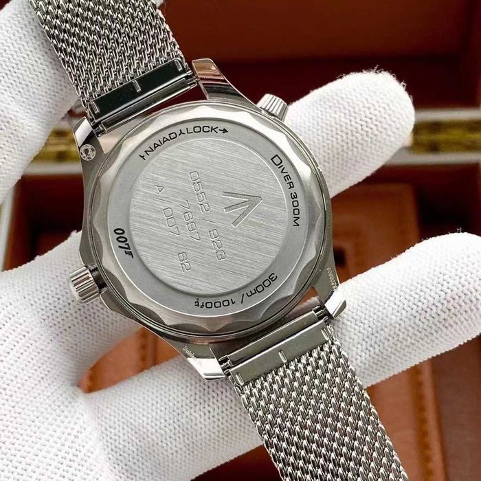 Годинник автоматичний Omega Seamaster Diver 300 M Black Wave Dial