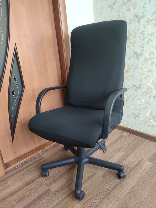 Офісне крісло NOWY STYL