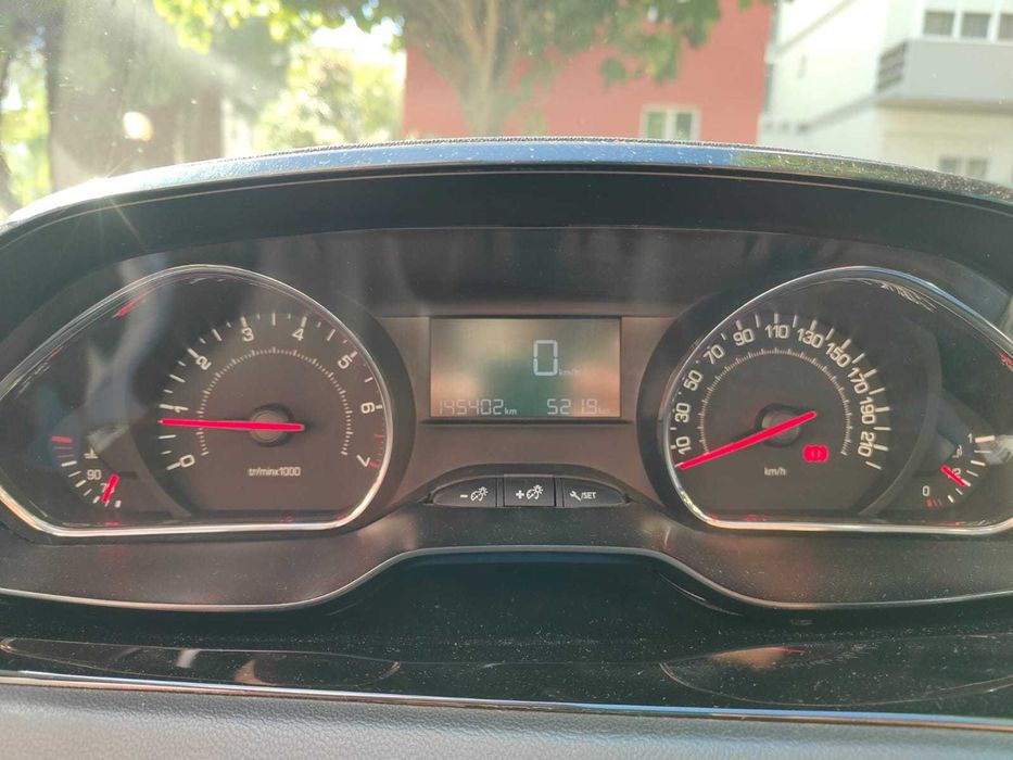 Peugeot 208 vti Active