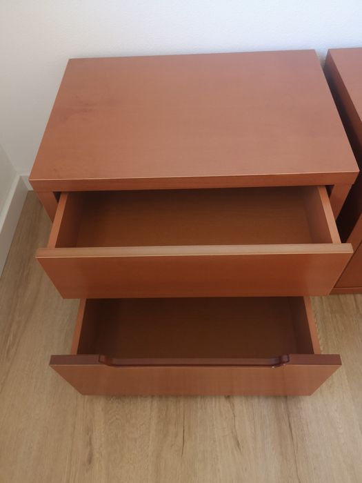 Mesa de cabeceira faia (duas)