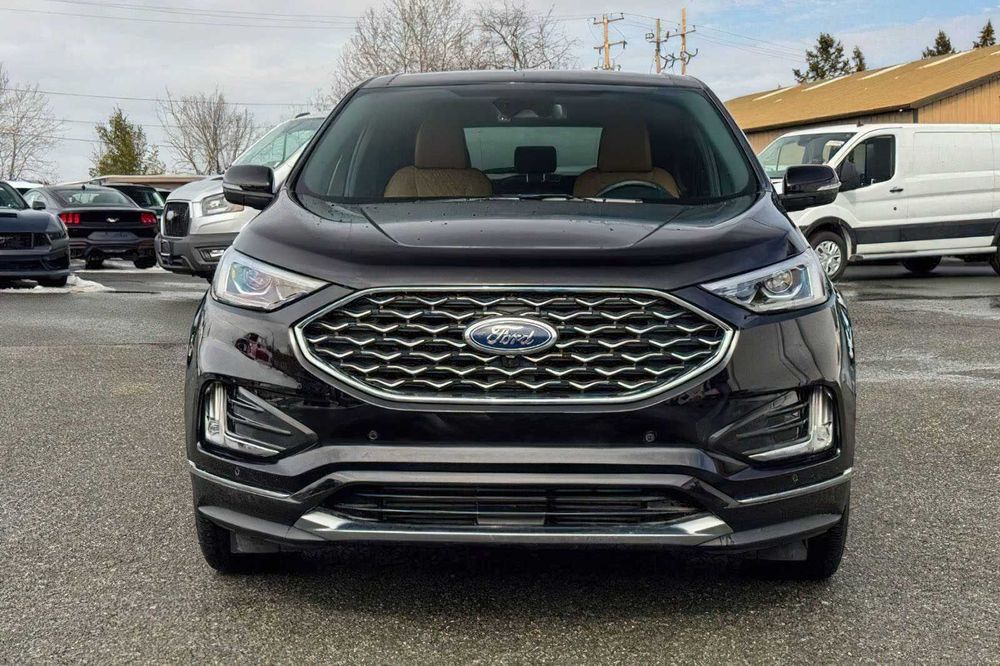 Ford Edge Titanium      2024