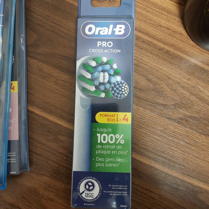Насадки oral b braun cross action 4 шт Оригінал!