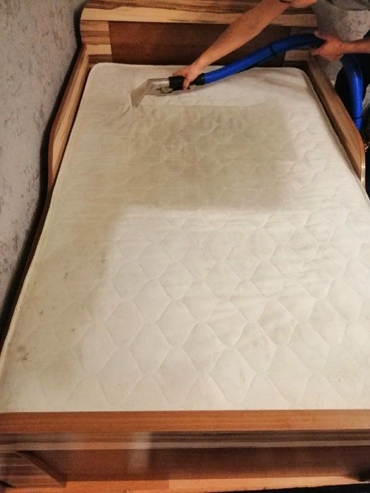 Професійна хімчистка м'яких меблів та килимів в Одесі! Кращі ціни!