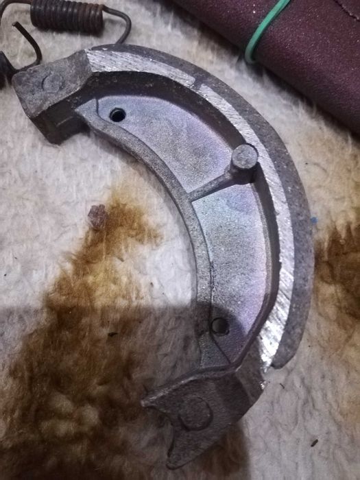 Продам колодки на скутер