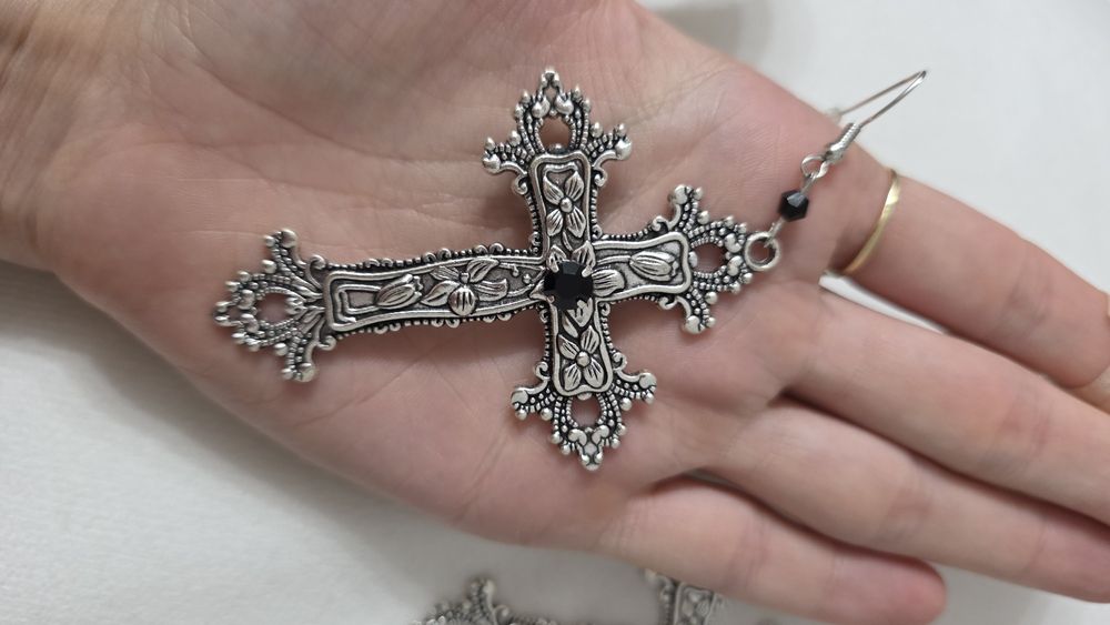 Srebrne kolczyki krzyże krzyż alternative witch gothic