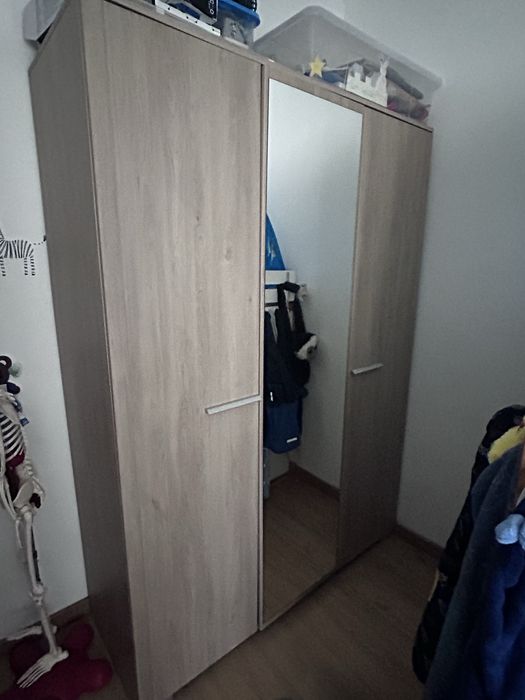 Roupeiro Como Novo (Muito pouco uso)