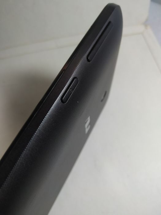 Планшет Asus 7 дюймов
