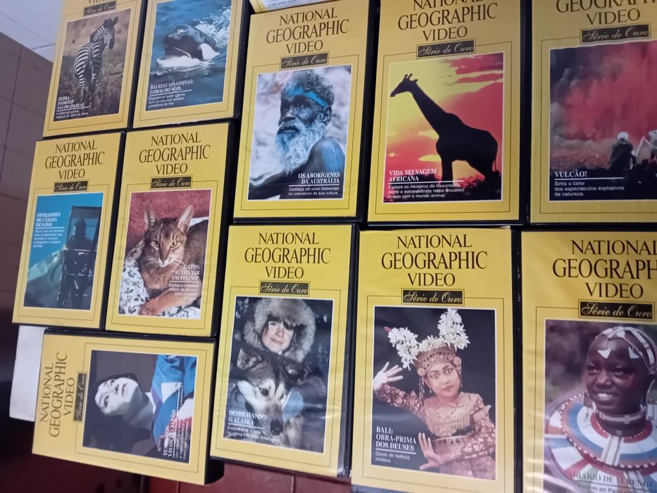 Conjunto de 24 Cassetes Vhs National Geographic