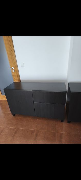 Aparador besta IKEA vendo á melhor oferta
