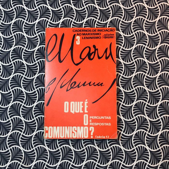 O Que é o Comunismo?