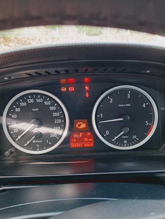 BMW 530d (E60) 3.0 Diesel 6 cilindros 218cv - Pintura NOVA - IUC antigo