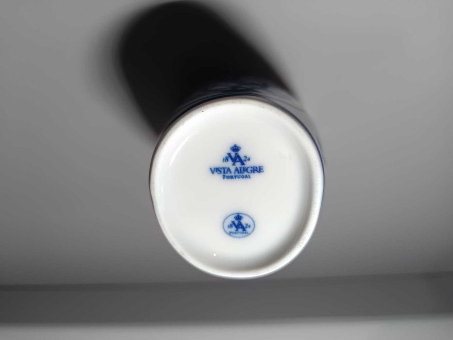 Porta-canetas Vista Alegre (2001–2004) – Design Clássico Contemporâneo