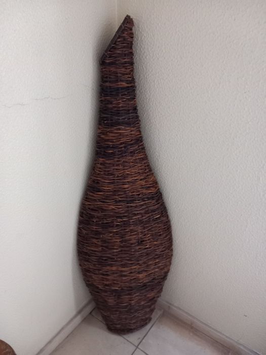 Jarrao alto de vime 1,30cm