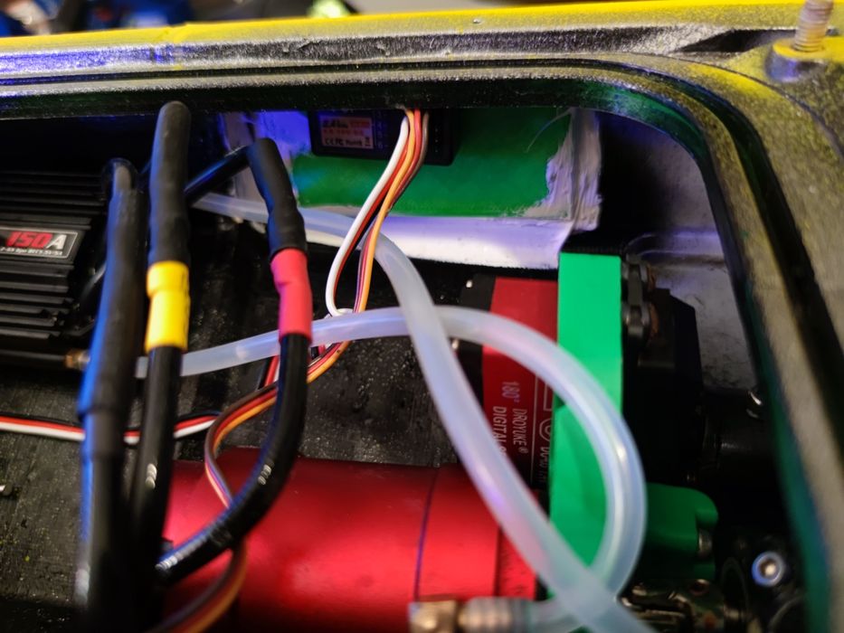 Barco RC jet boat 6s