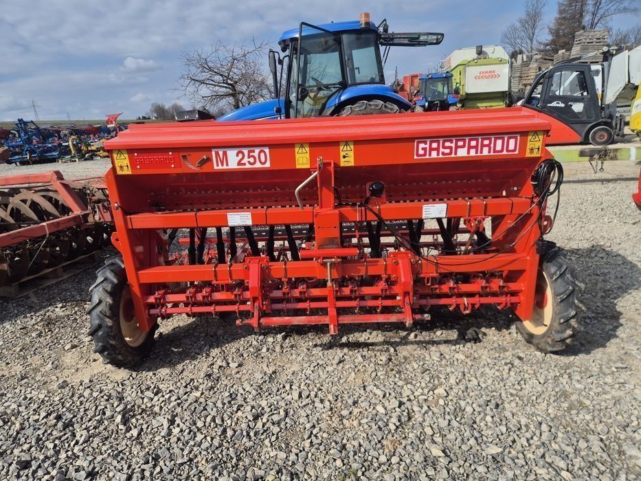 Siewnik zbożowy talerzowy 2.5m gaspardo maschio m250 amazone d9 d8 Ści