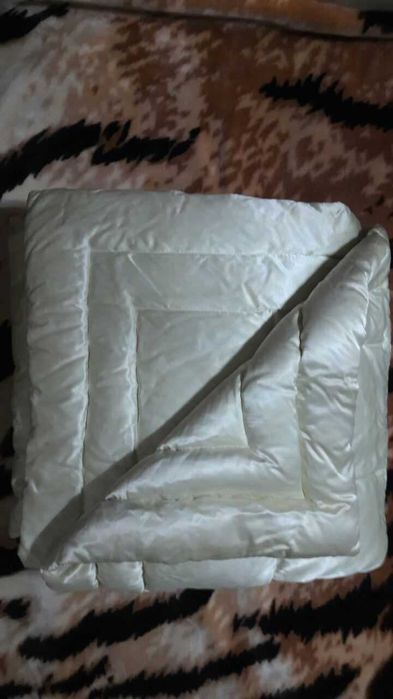 Пухова ковдра продам