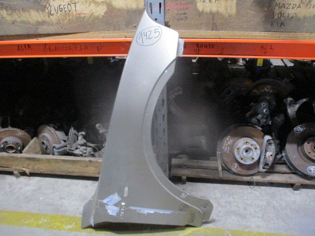 Guarda-lamas direito BMW X3 (E83)