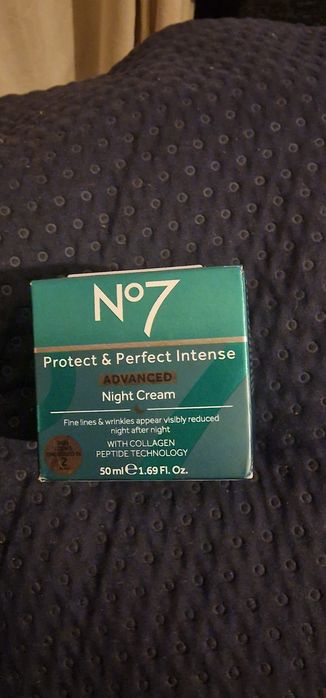 Krem No7 ADVANCED na noc.