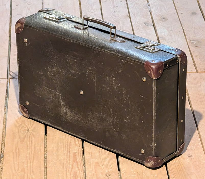 Stara walizka z PRL skóra eko tektura Stan bdb