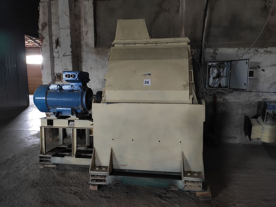 Дробарка молоткова посилена для дріблення деревних матеріалів