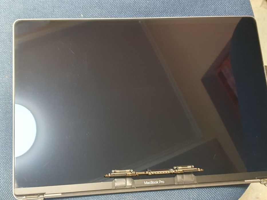 Дисплей матриця apple macbook pro a2141 space gray