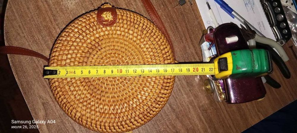 Продаю сумку круглу плетена з ротанга, колір коричневий
