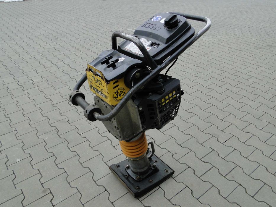 Skoczek stopa zagęszczarka gruntu BOMAG BT 60/4 HONDA WACKER sprowadzony Germany