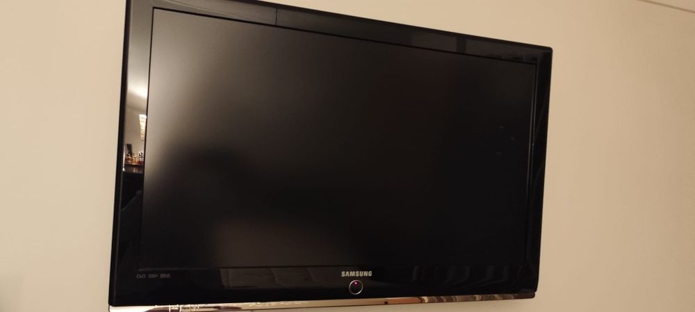Televisor Samsung de 42"