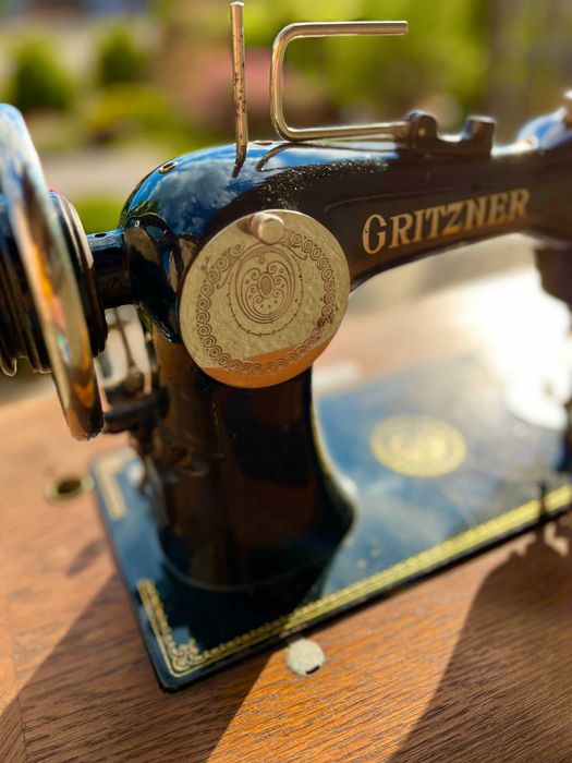 Zabytkowa maszyna - można przerobić na stolik