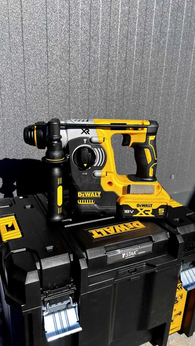 Інструменти DeWALT
